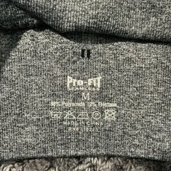 Pro-Fit Racerback Sports Bra Size Medium EUC #M-055 - Picture 2 of 3